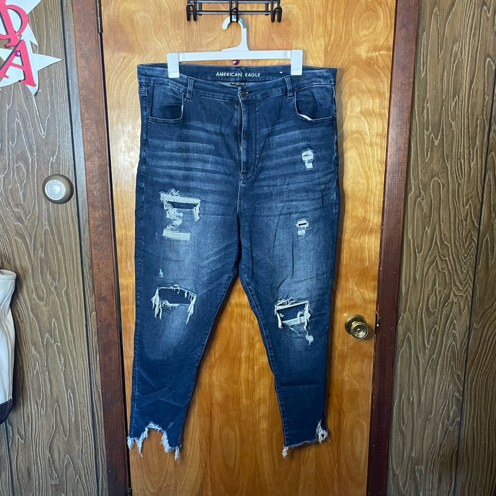 American Eagle High Waisted Cropped Ripped Jeans